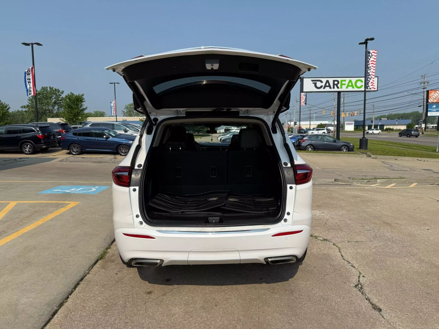 2020 Buick Enclave - Image 11