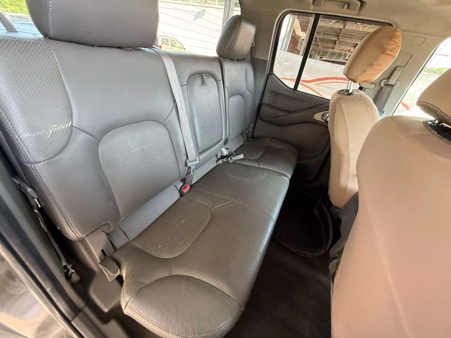 2005 Nissan Frontier Crew Cab - Image 23