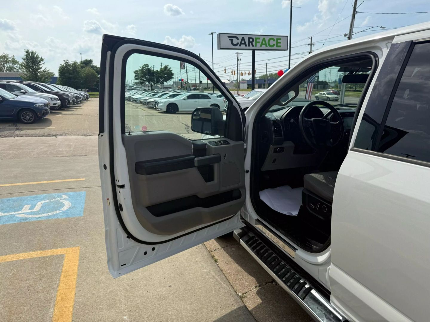 2017 Ford F150 Supercrew Cab - Image 16