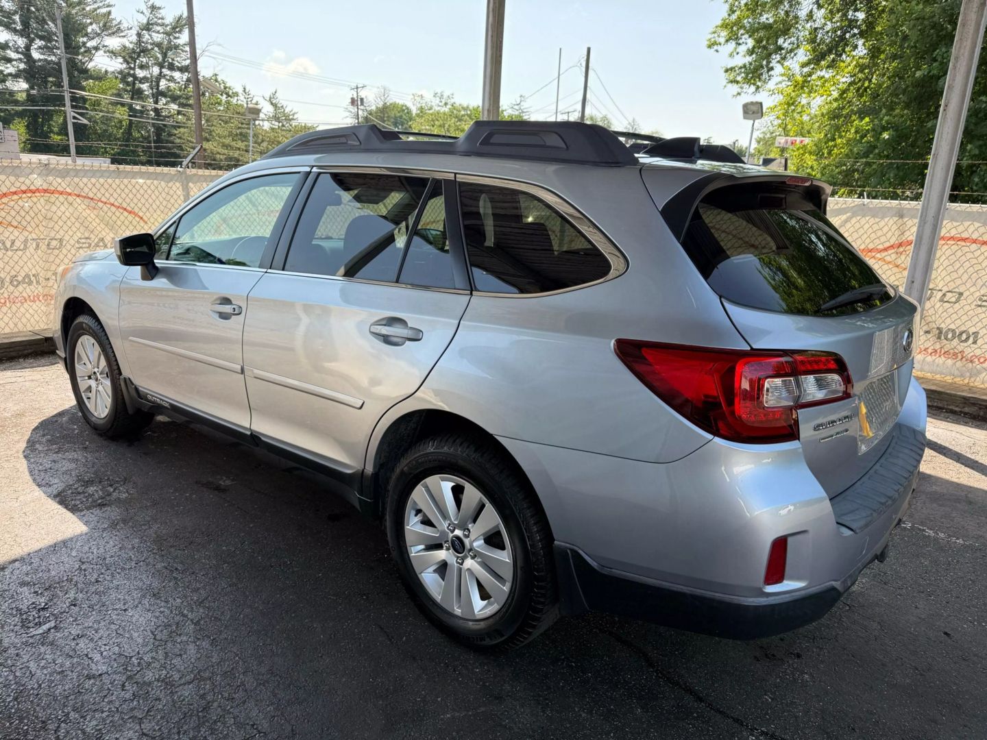 2016 Subaru Outback - Image 13