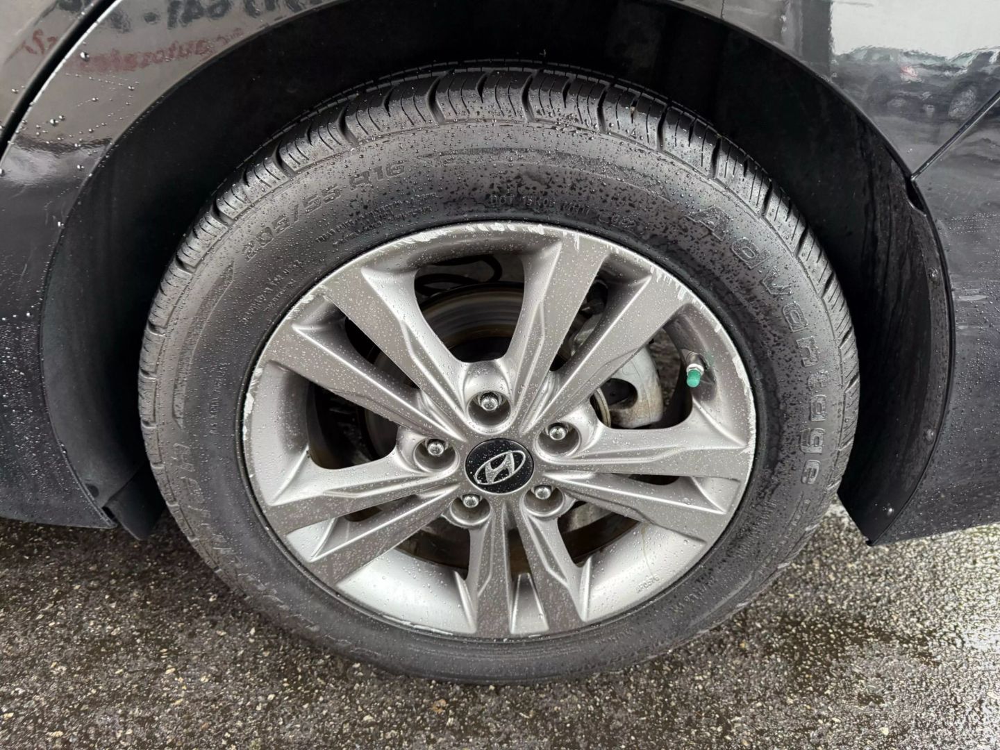 2018 Hyundai Elantra - Image 40