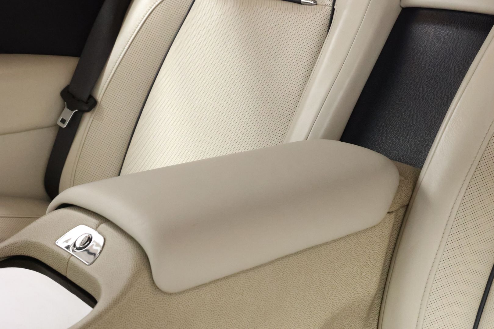 2014 Rolls-royce Wraith - Image 43