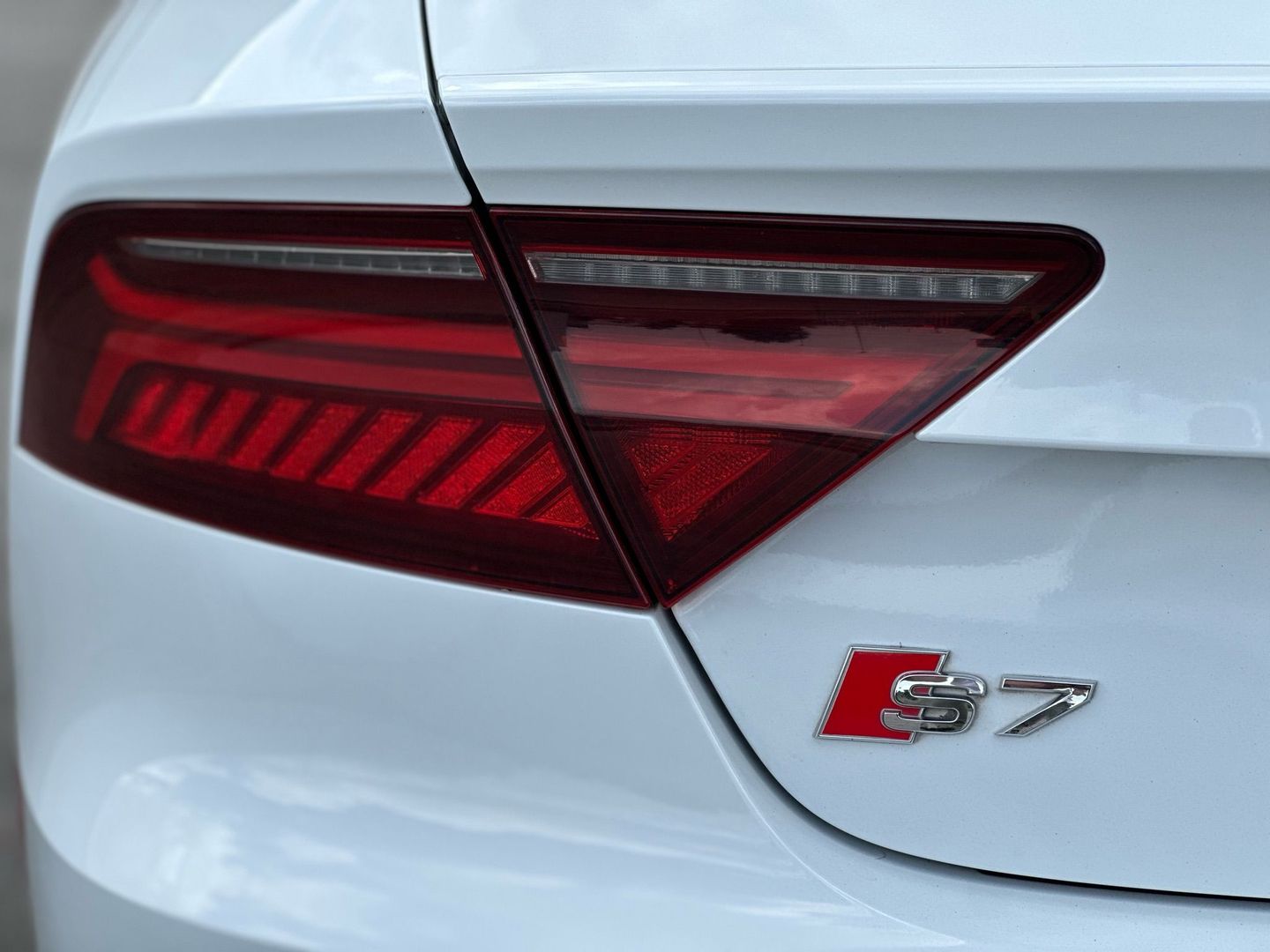 2016 AUDI S7 SEDAN V8, TWIN TURBO, 4.0L SEDAN 4D