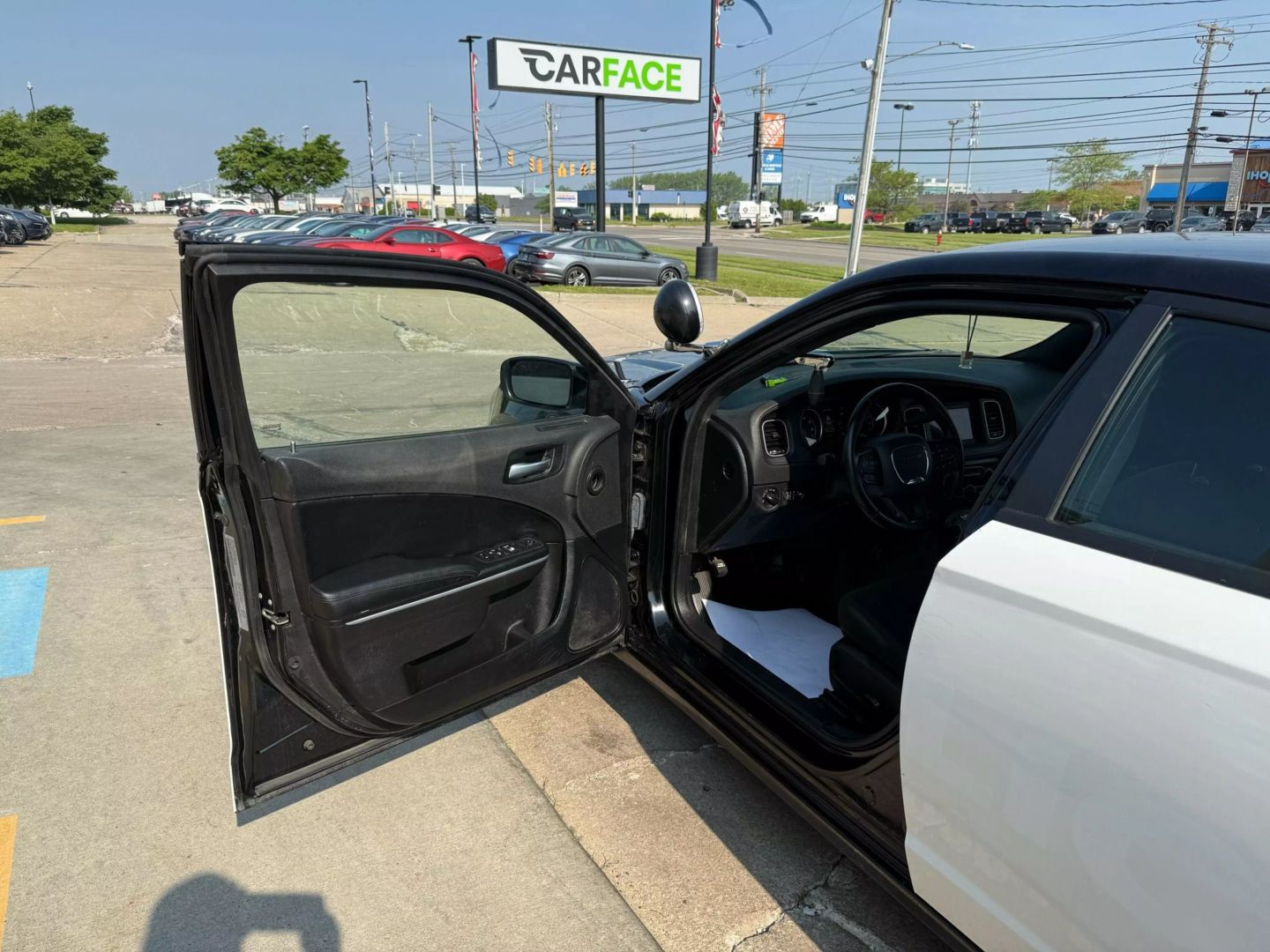 2021 Dodge Charger - Image 14