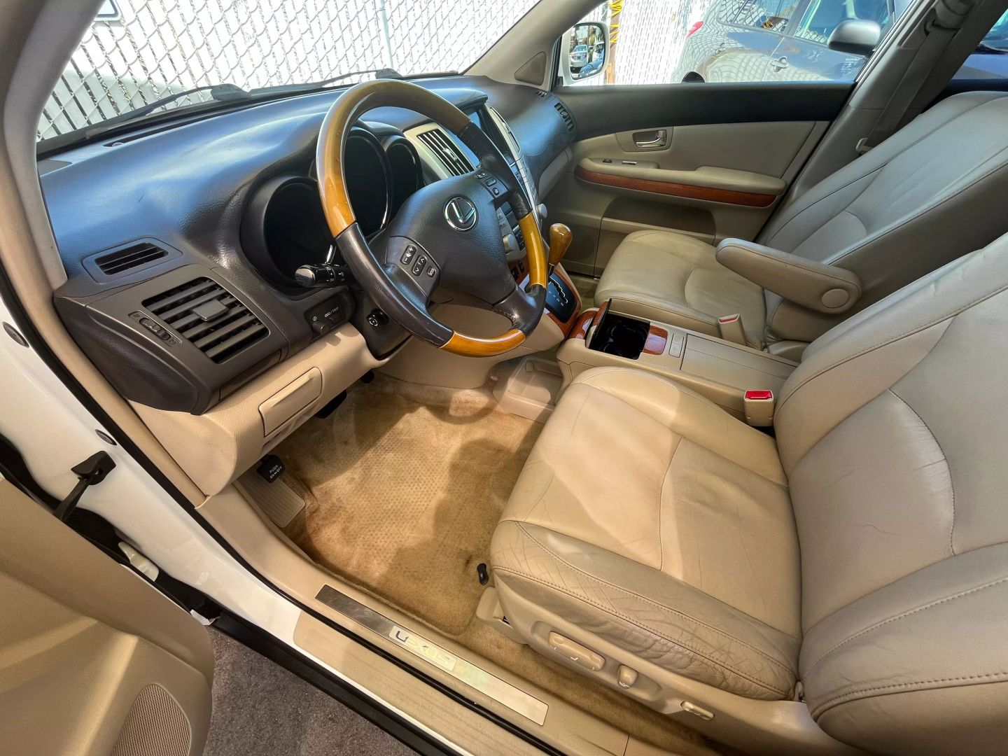 2006 Lexus Rx  Vin: Jtjgw31u462000402 Stock Id: 000402 - Image 10