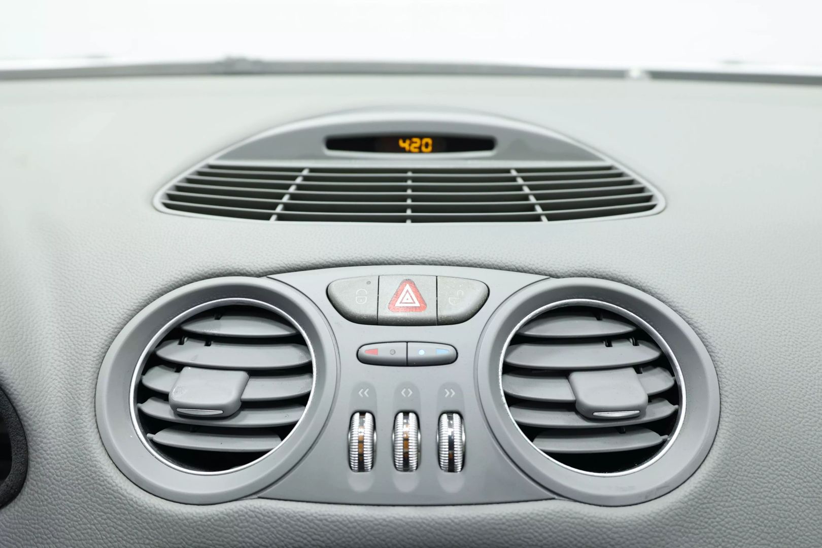 2004 Mercedes-benz Sl-class - Image 34