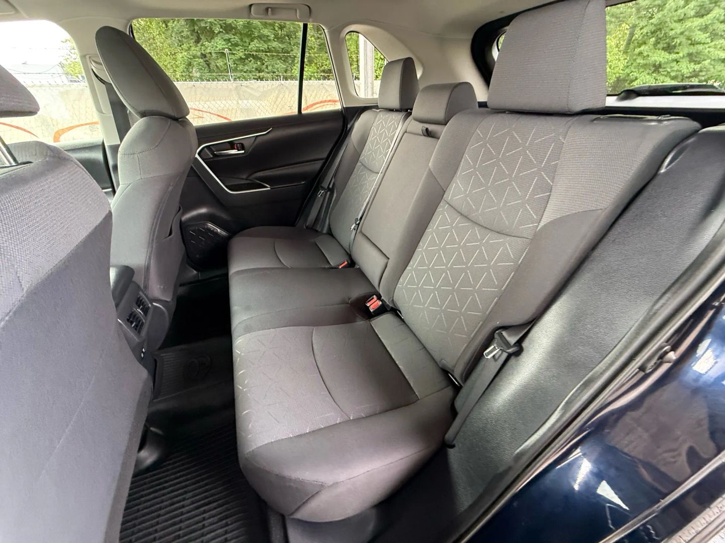 2019 Toyota Rav4 - Image 19