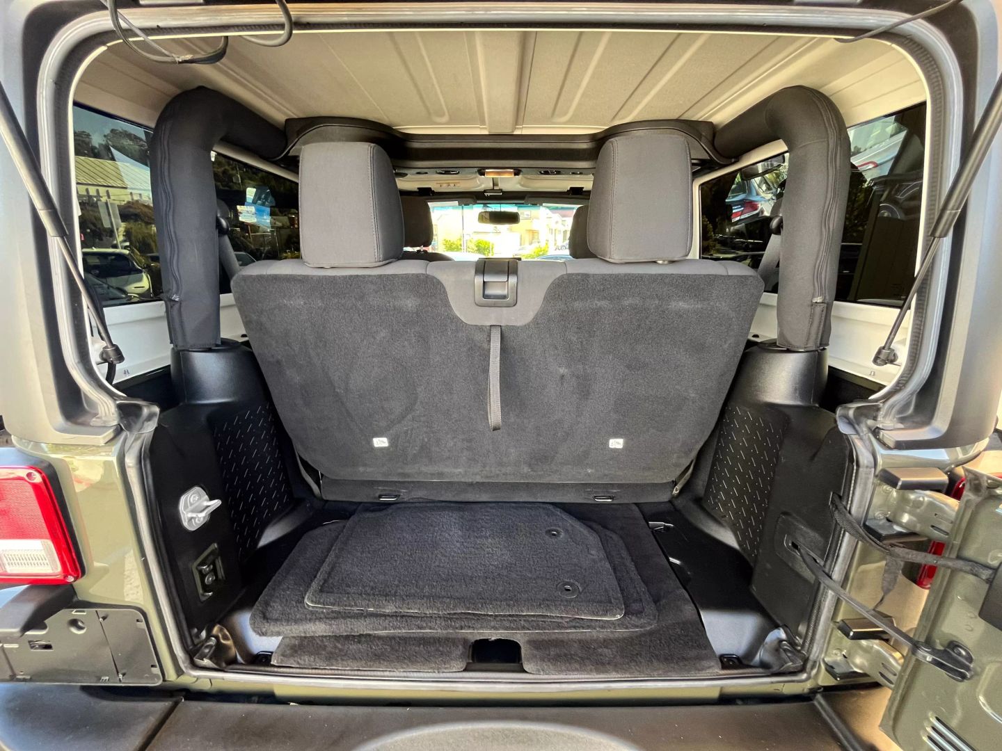 2015 Jeep Wrangler  Vin: 1c4ajwagxfl740677 Stock Id: 740677 - Image 16