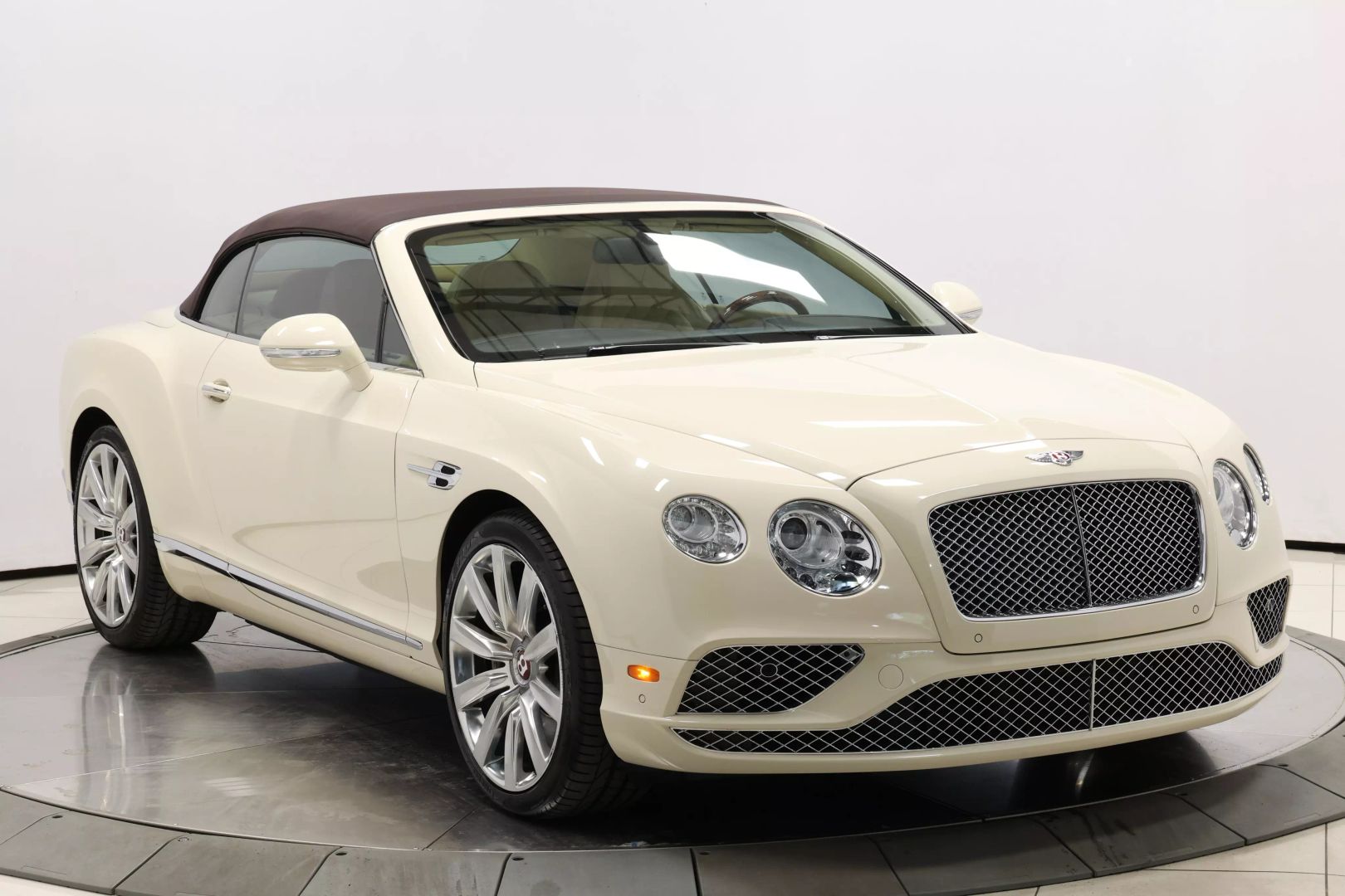 2016 Bentley Continental - Image 100