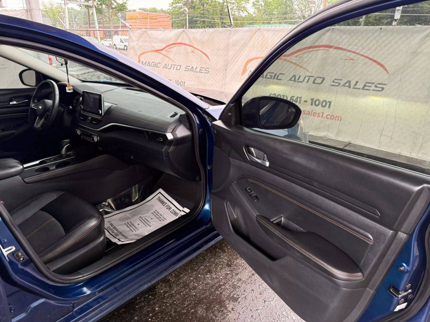 2020 Nissan Altima - Image 24