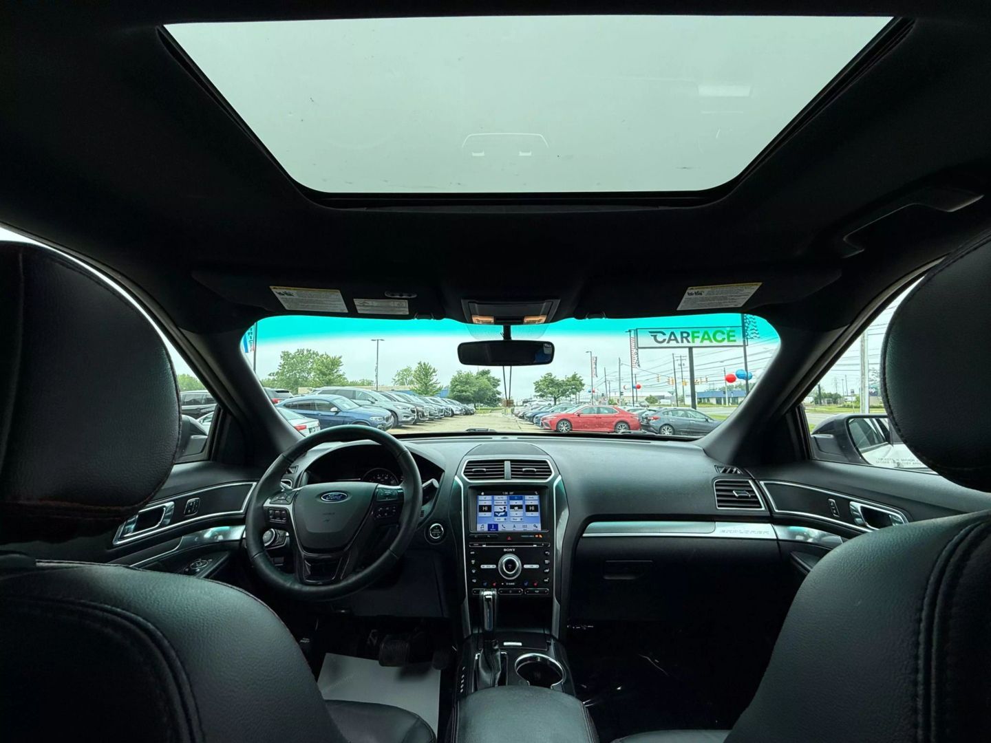 2017 Ford Explorer - Image 29