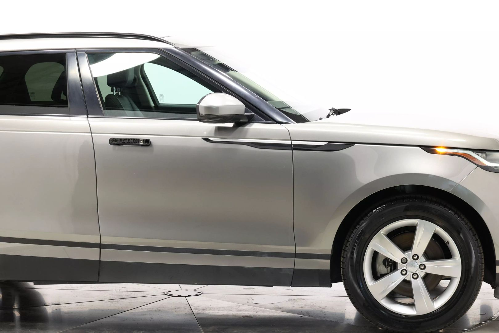 2019 Land Rover Range Rover Velar - Image 65