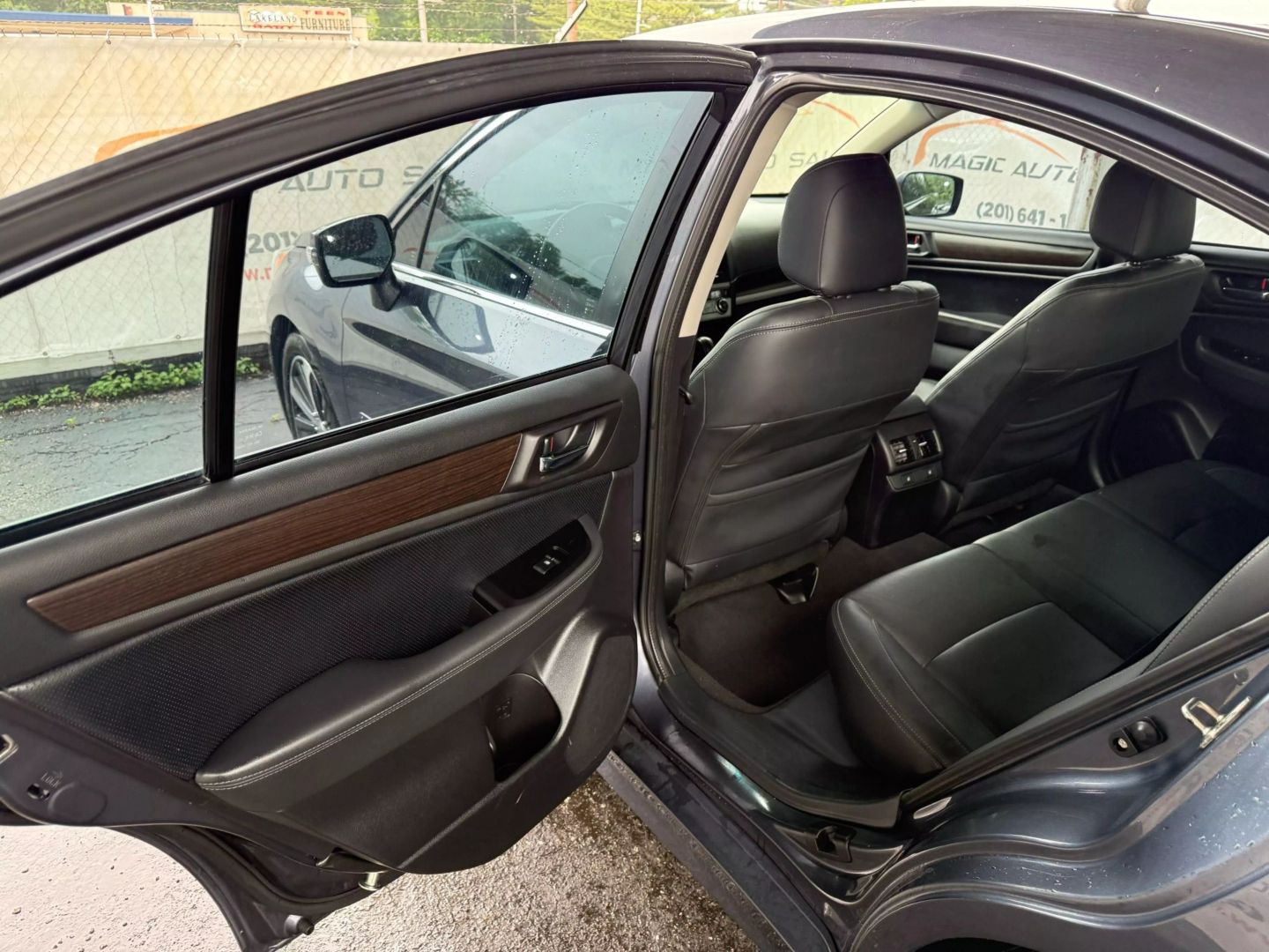 2016 Subaru Legacy - Image 17