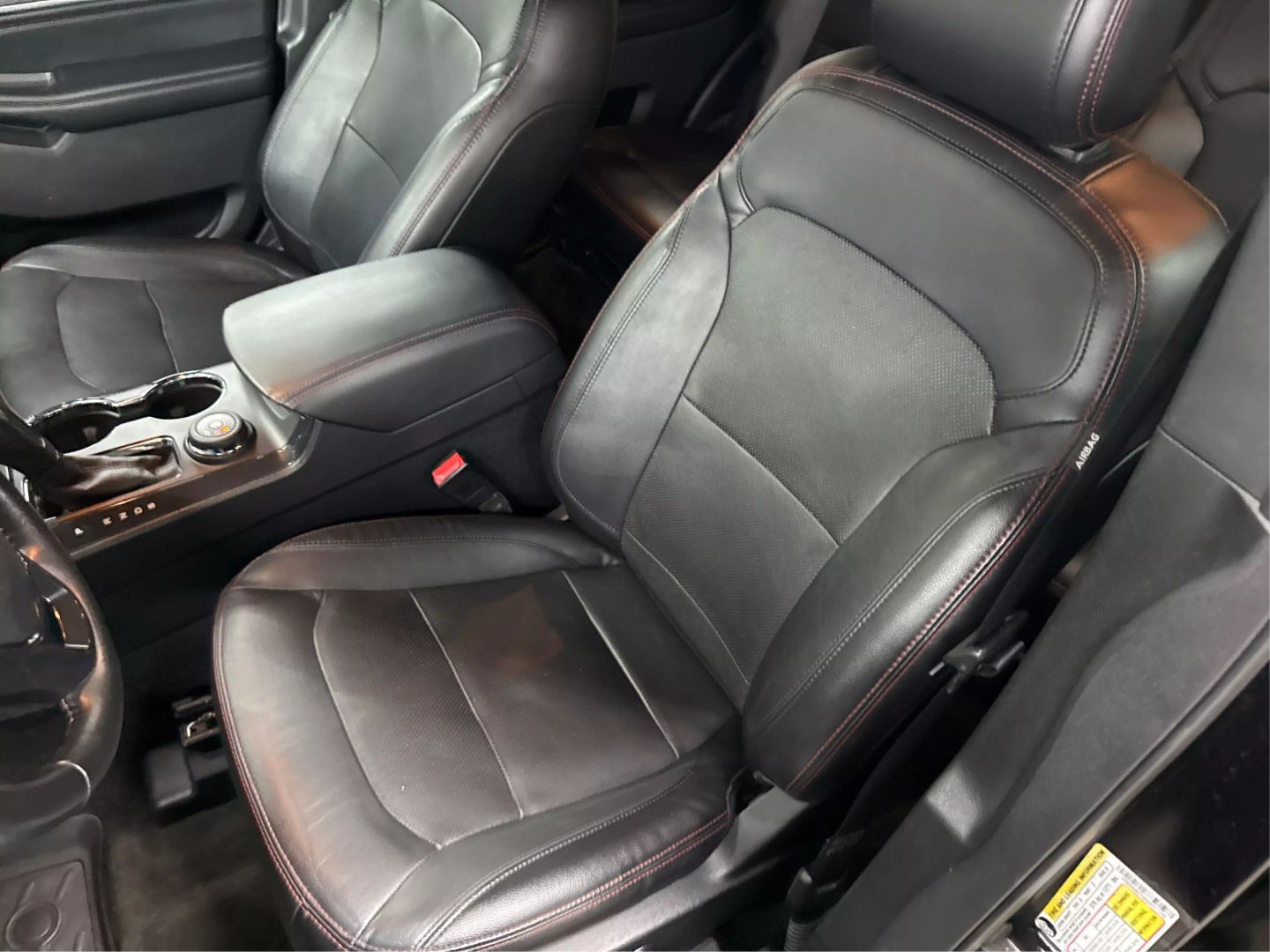 2016 Ford Explorer - Image 34