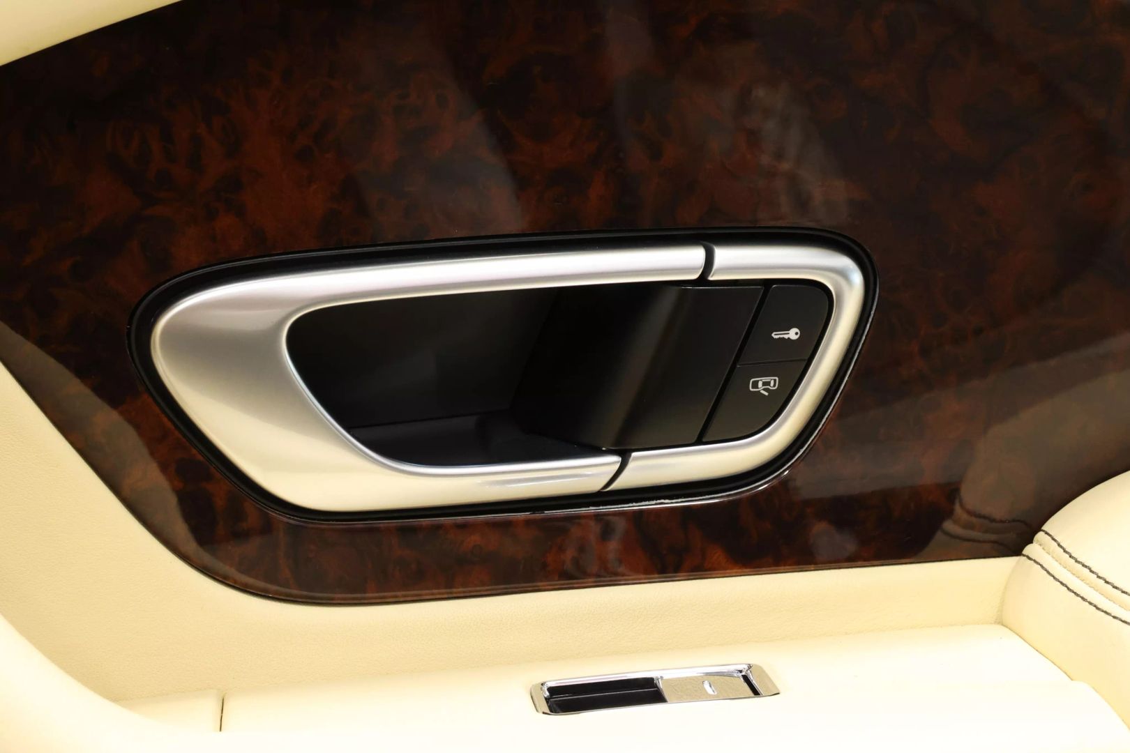 2016 Bentley Continental - Image 75