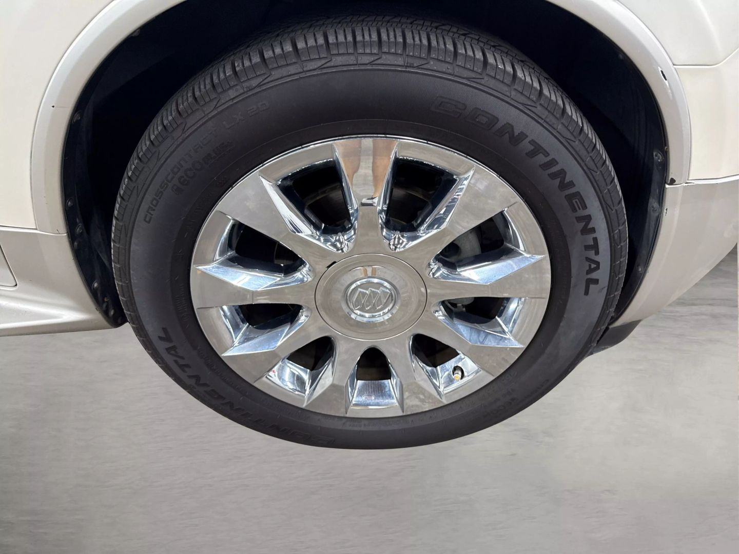 2011 Buick Enclave - Image 15