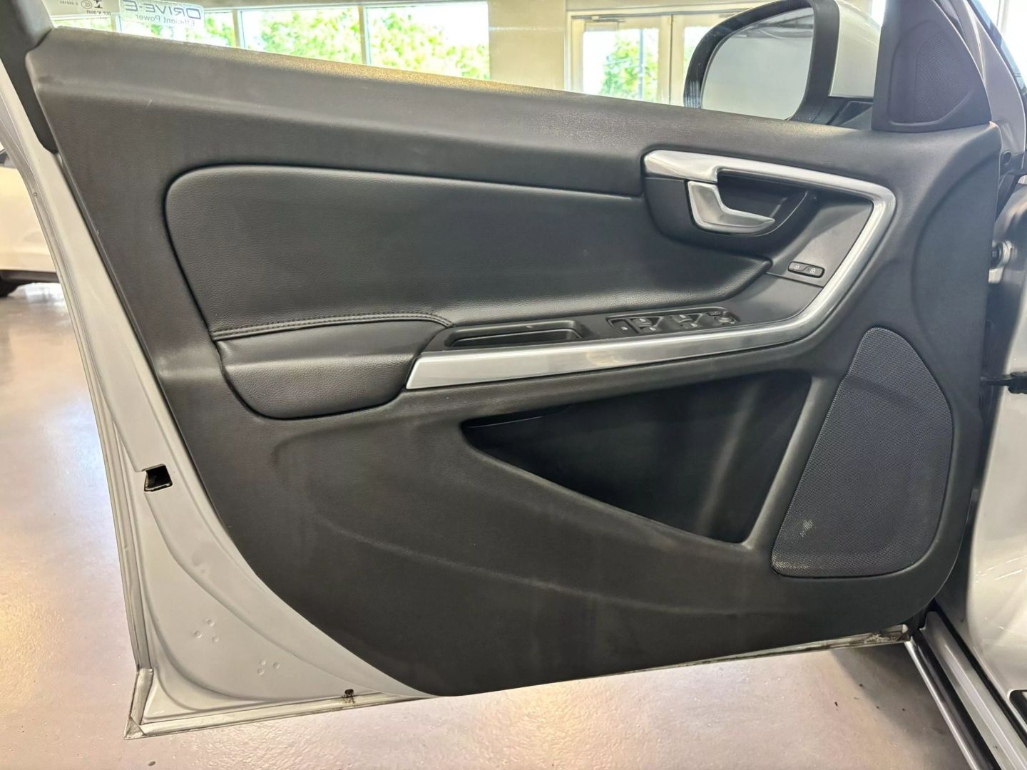2015 Volvo S60 T5 Premier Sedan 4d (2015.5) - Image 27