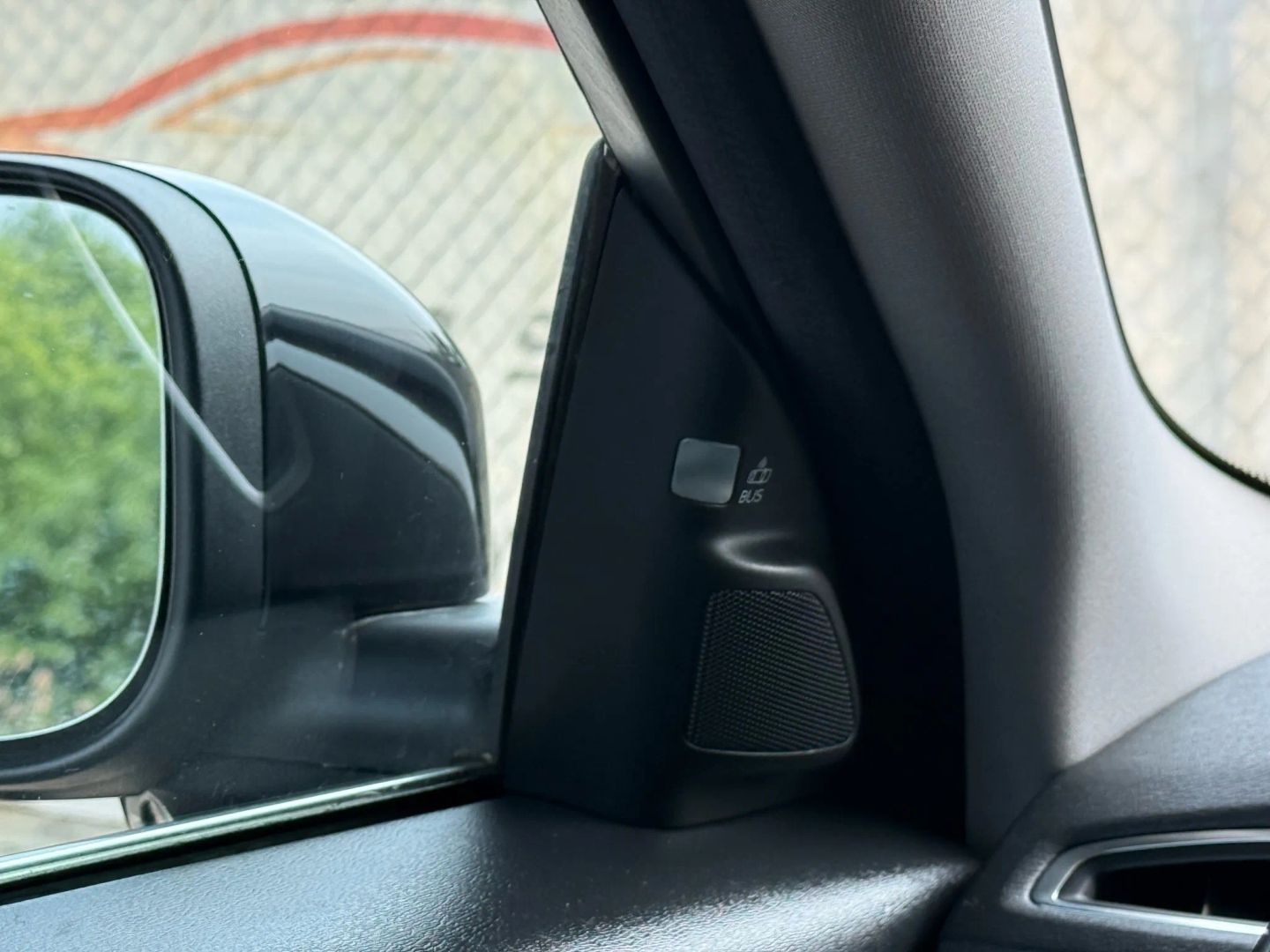 2016 Volvo Xc70 - Image 37