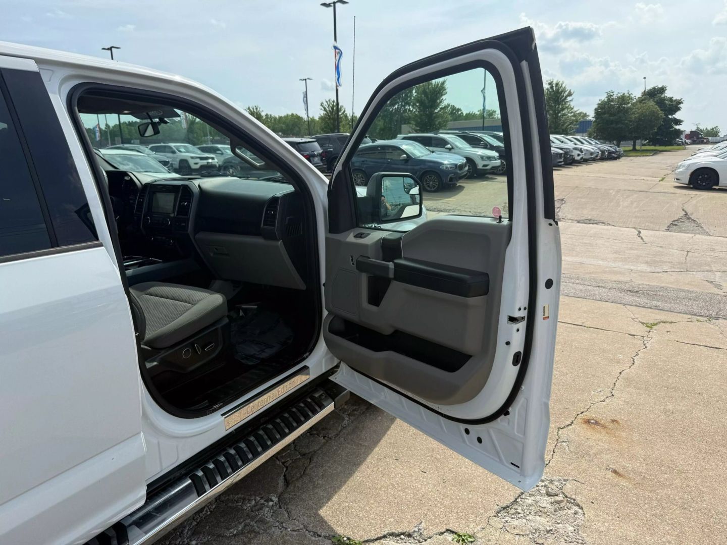 2017 Ford F150 Supercrew Cab - Image 22