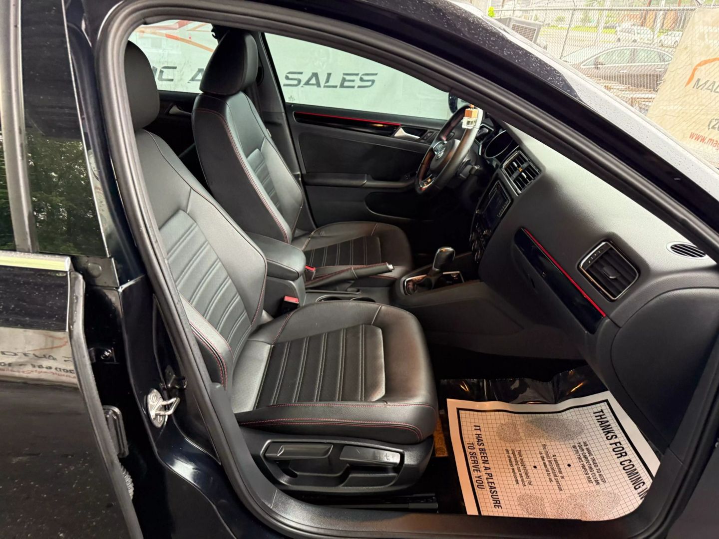 2017 Volkswagen Jetta - Image 25