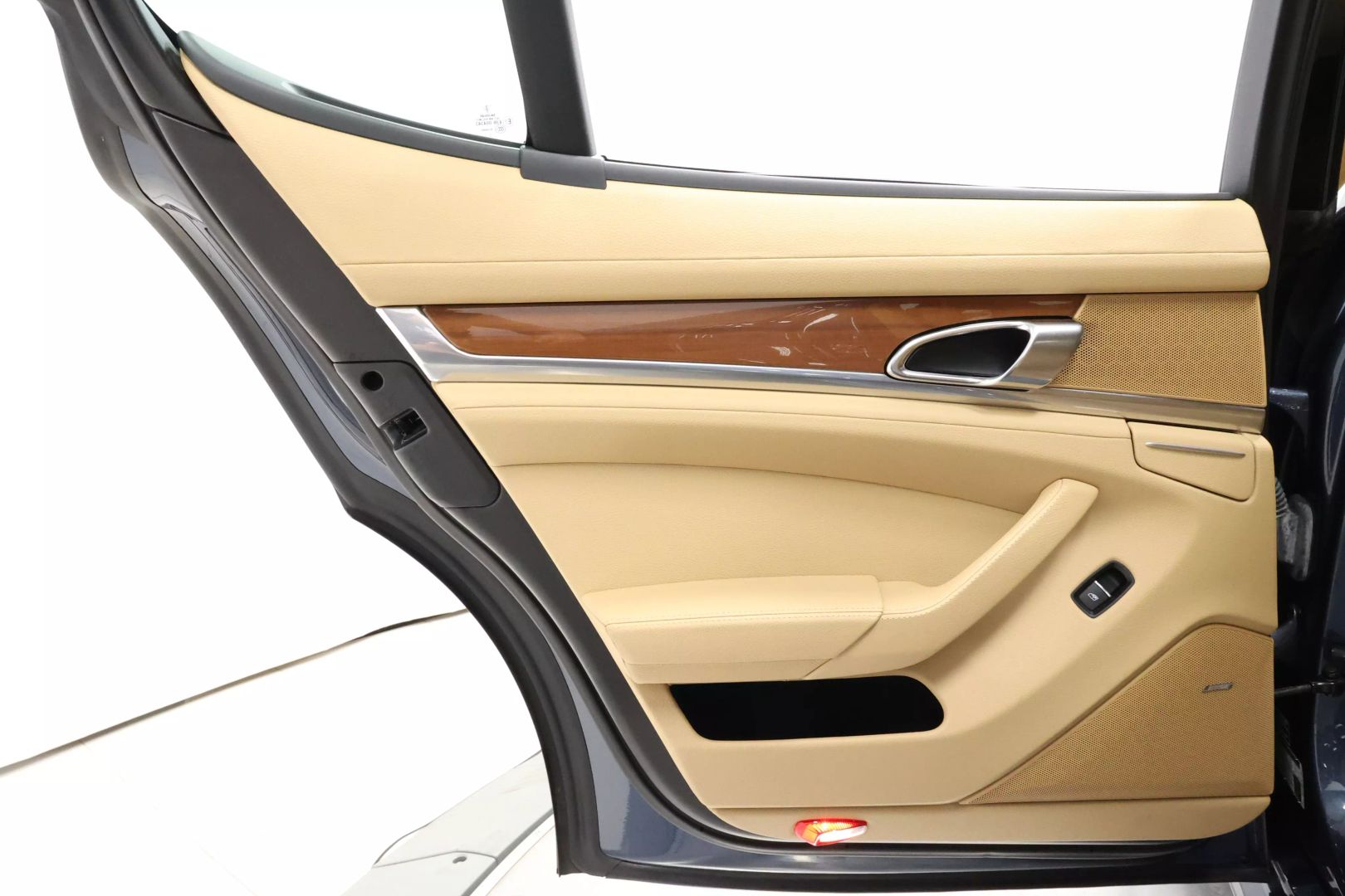 2014 Porsche Panamera - Image 49