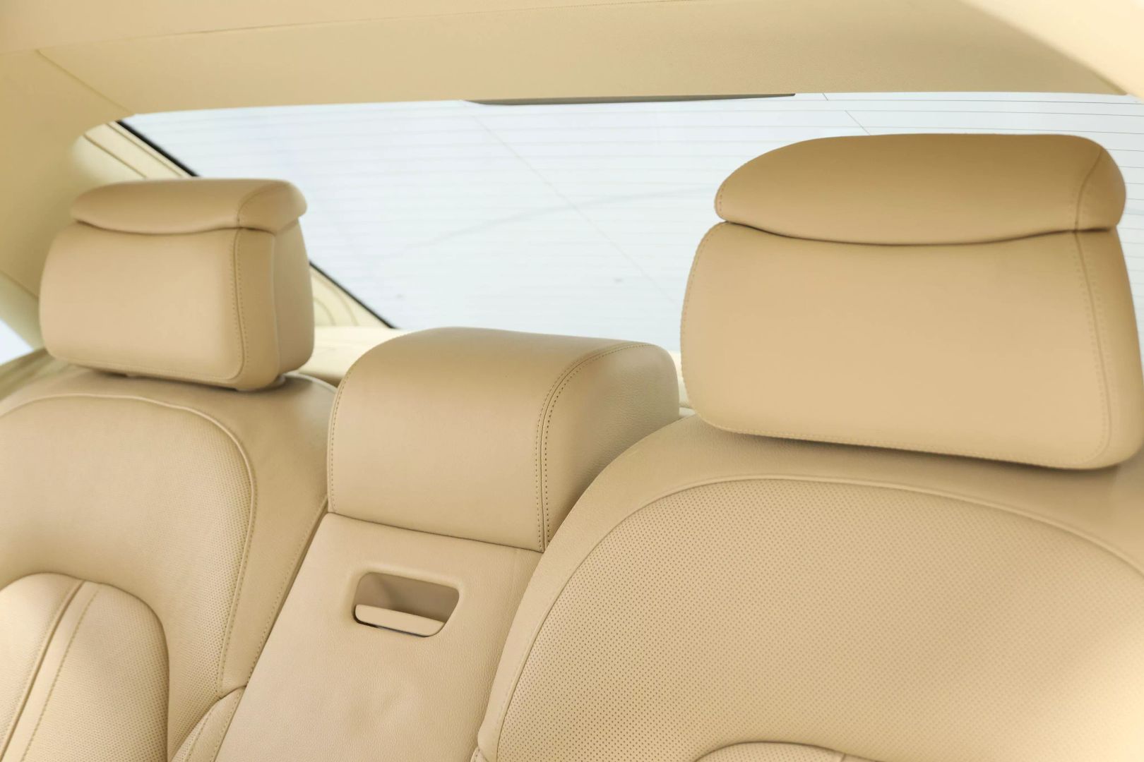 2015 Audi A8 - Image 58