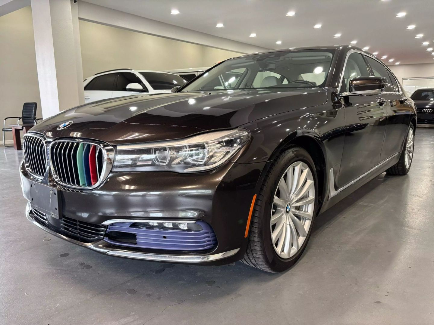 2017 Bmw 7 Series 740i Xdrive Sedan 4d - Image 3
