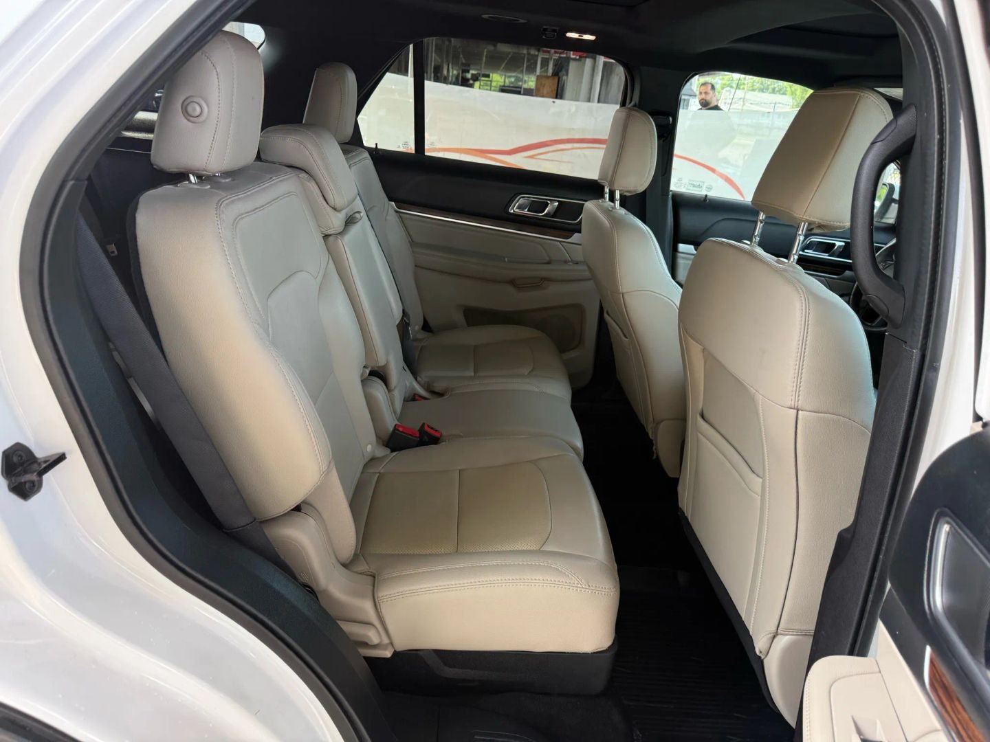 2018 Ford Explorer - Image 23