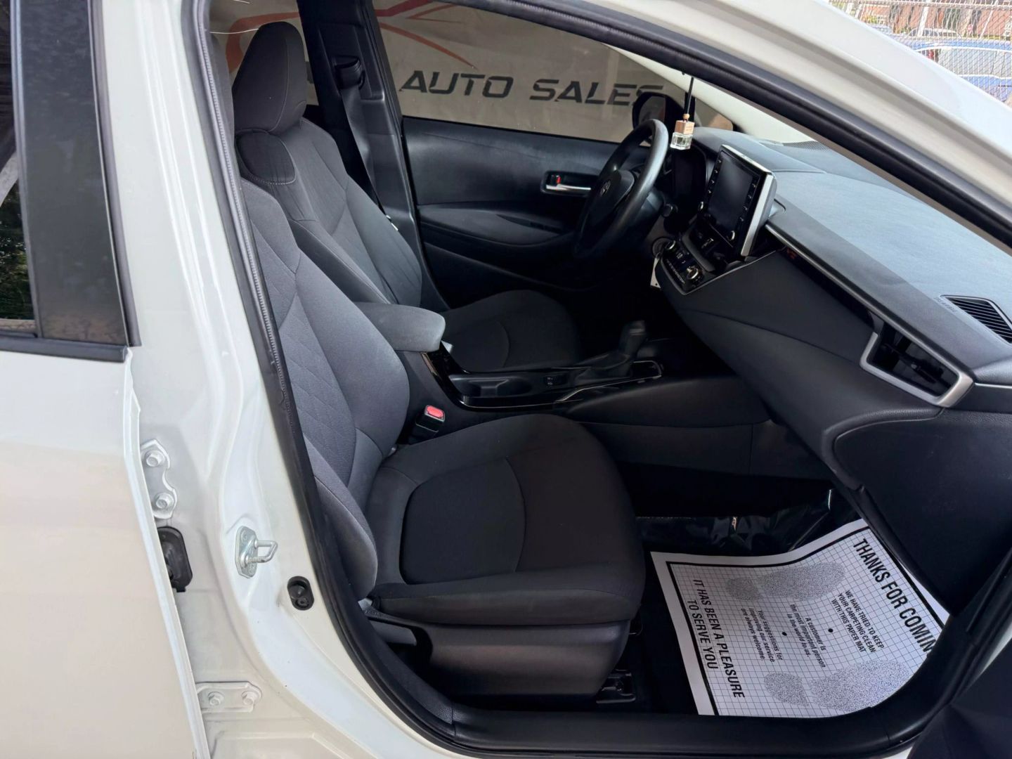 2021 Toyota Corolla - Image 25