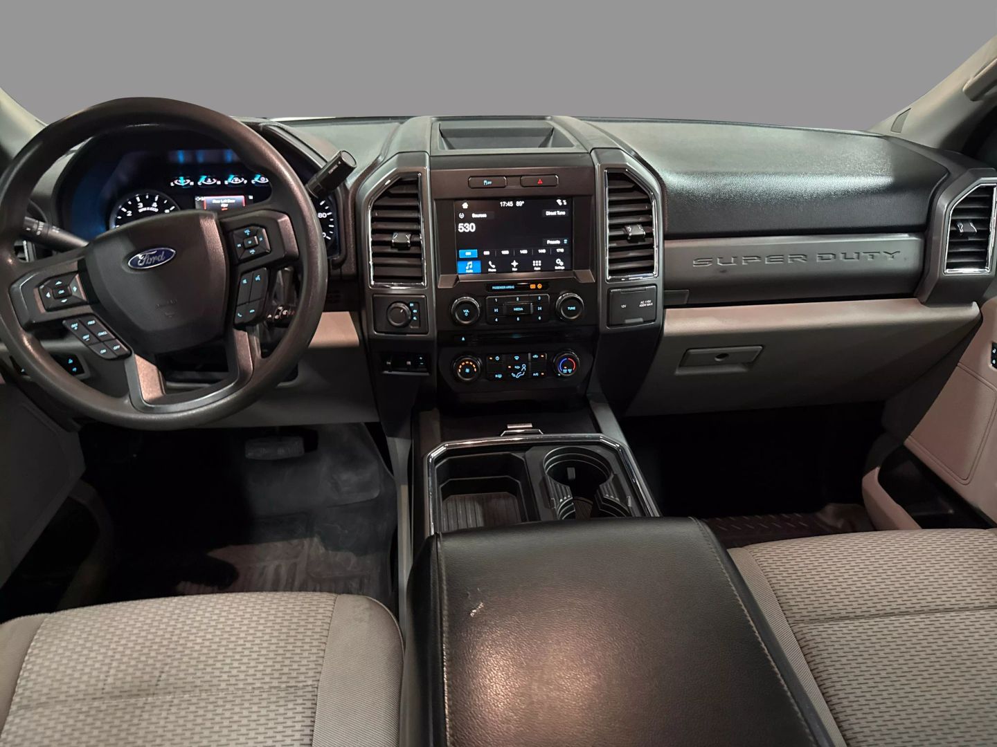 2017 Ford F250 Super Duty Crew Cab - Image 37