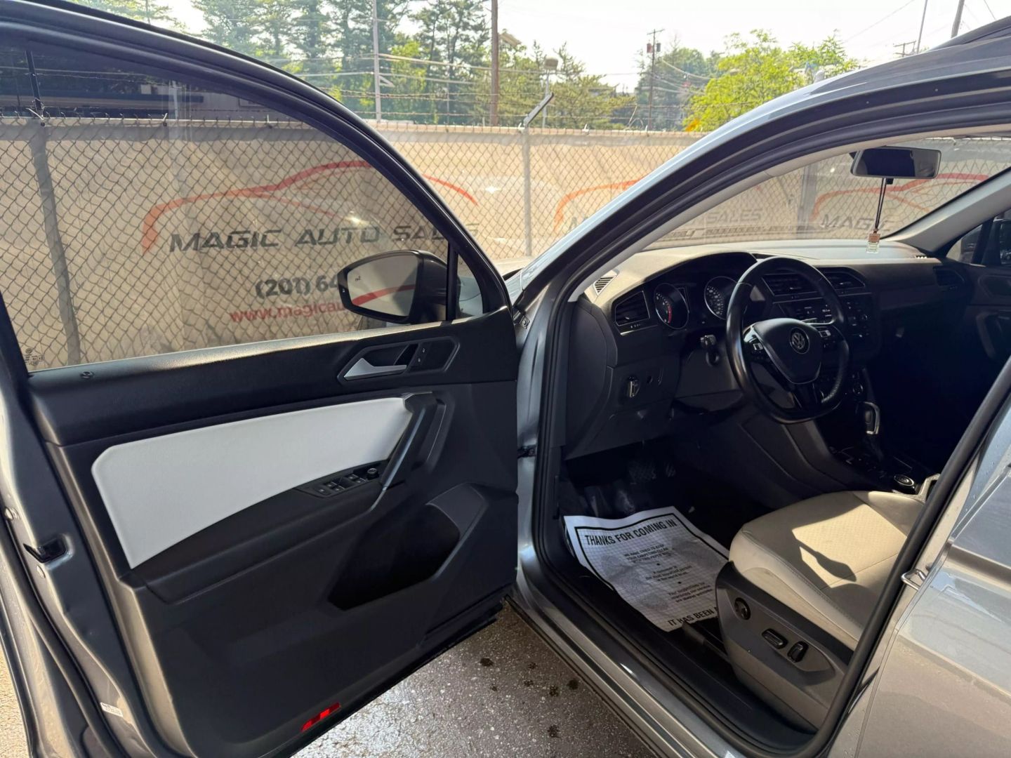 2019 Volkswagen Tiguan - Image 12
