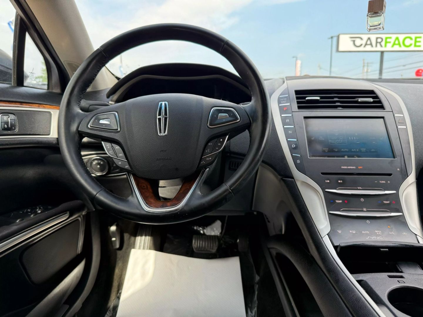 2016 Lincoln Mkz - Image 28