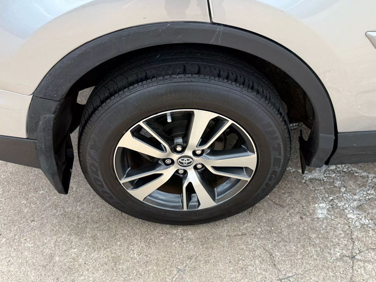 2017 Toyota Rav4 - Image 49