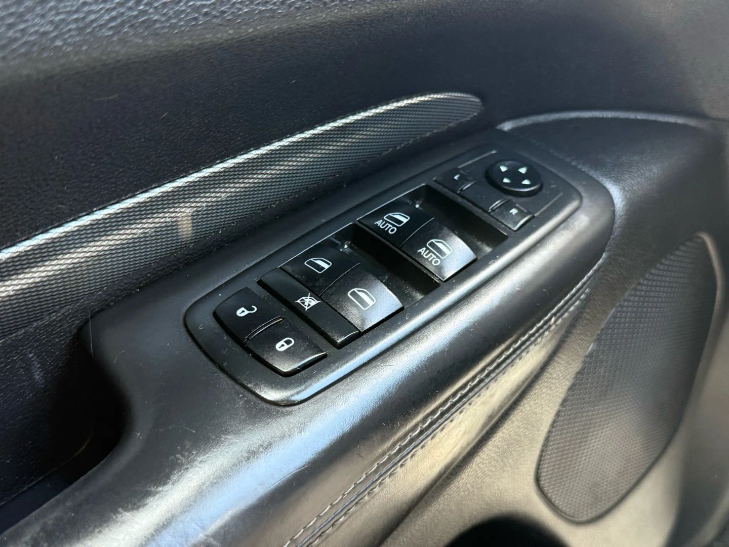 2019 Dodge Durango - Image 52