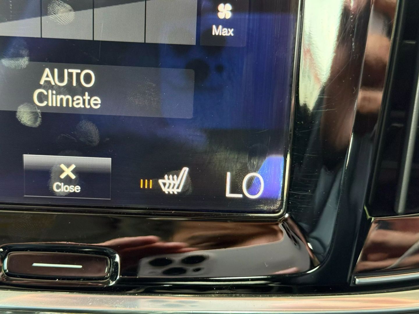 2018 Volvo S90 - Image 30