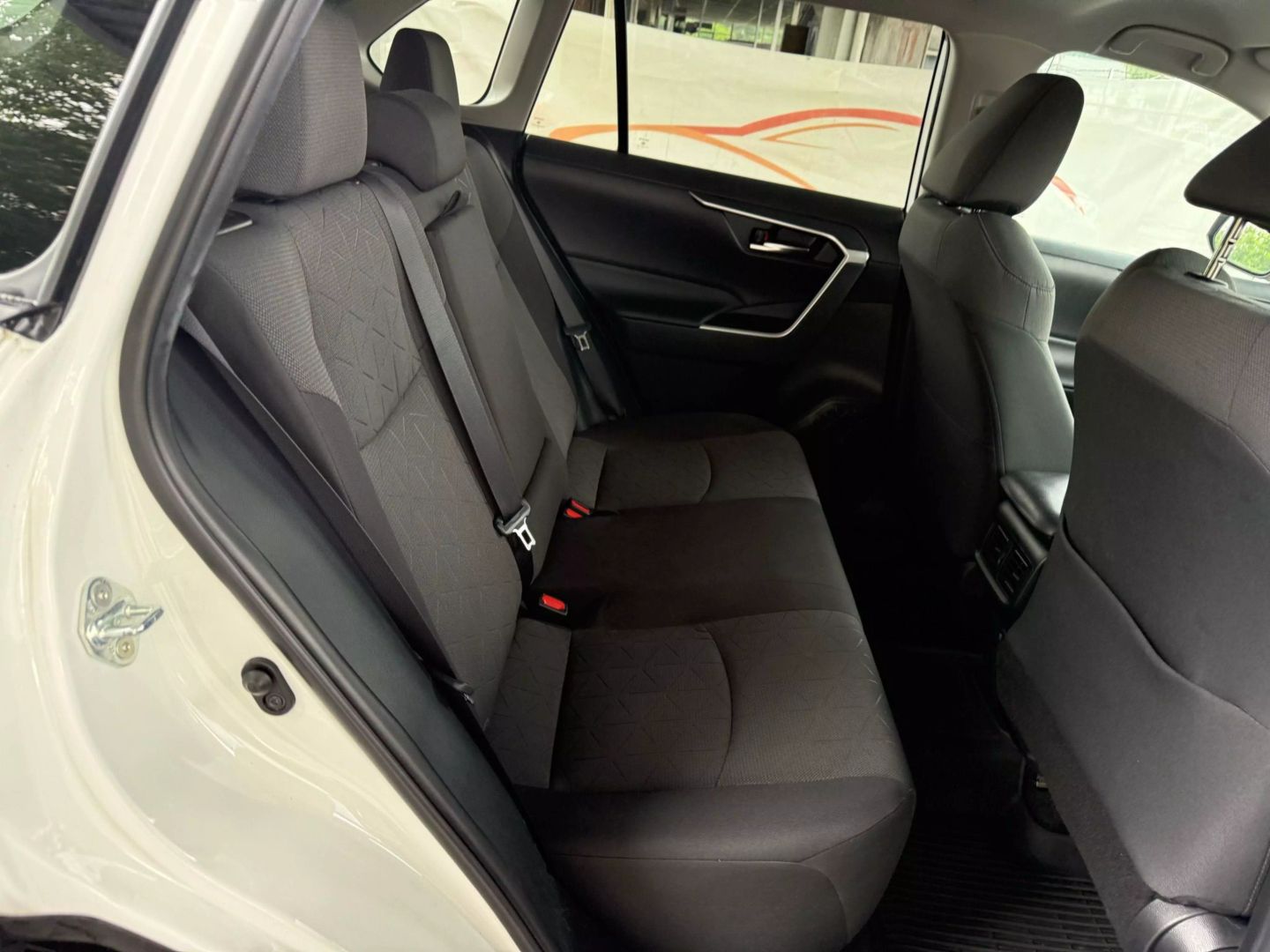 2020 Toyota Rav4 - Image 22