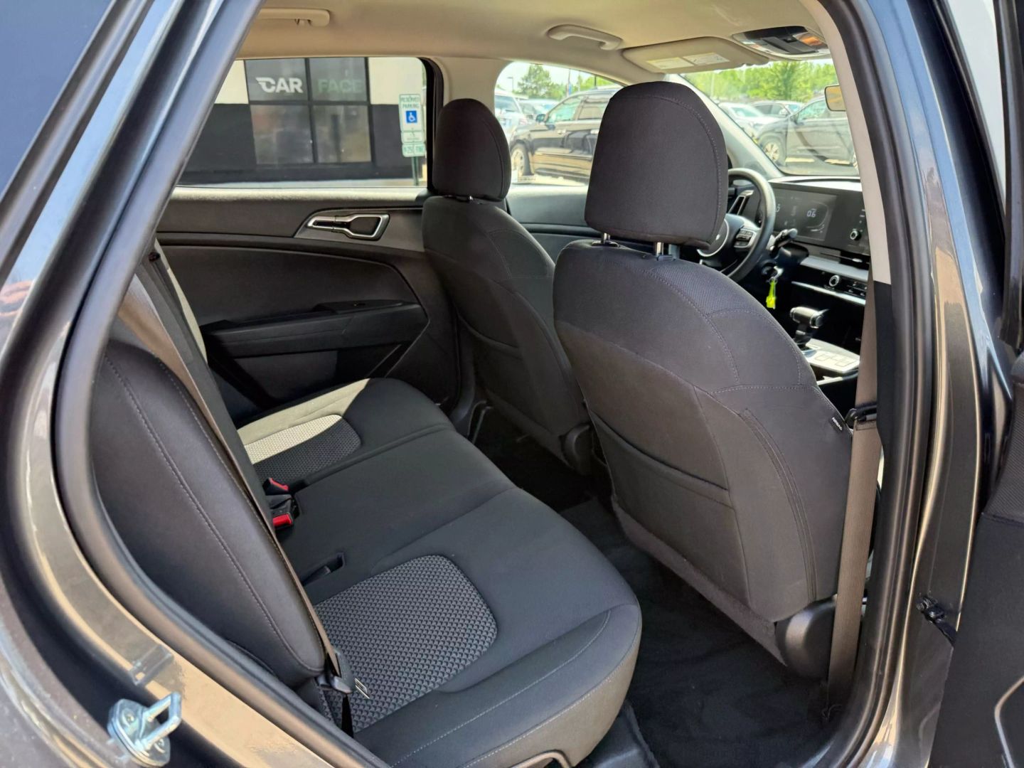 2023 Kia Sportage - Image 23