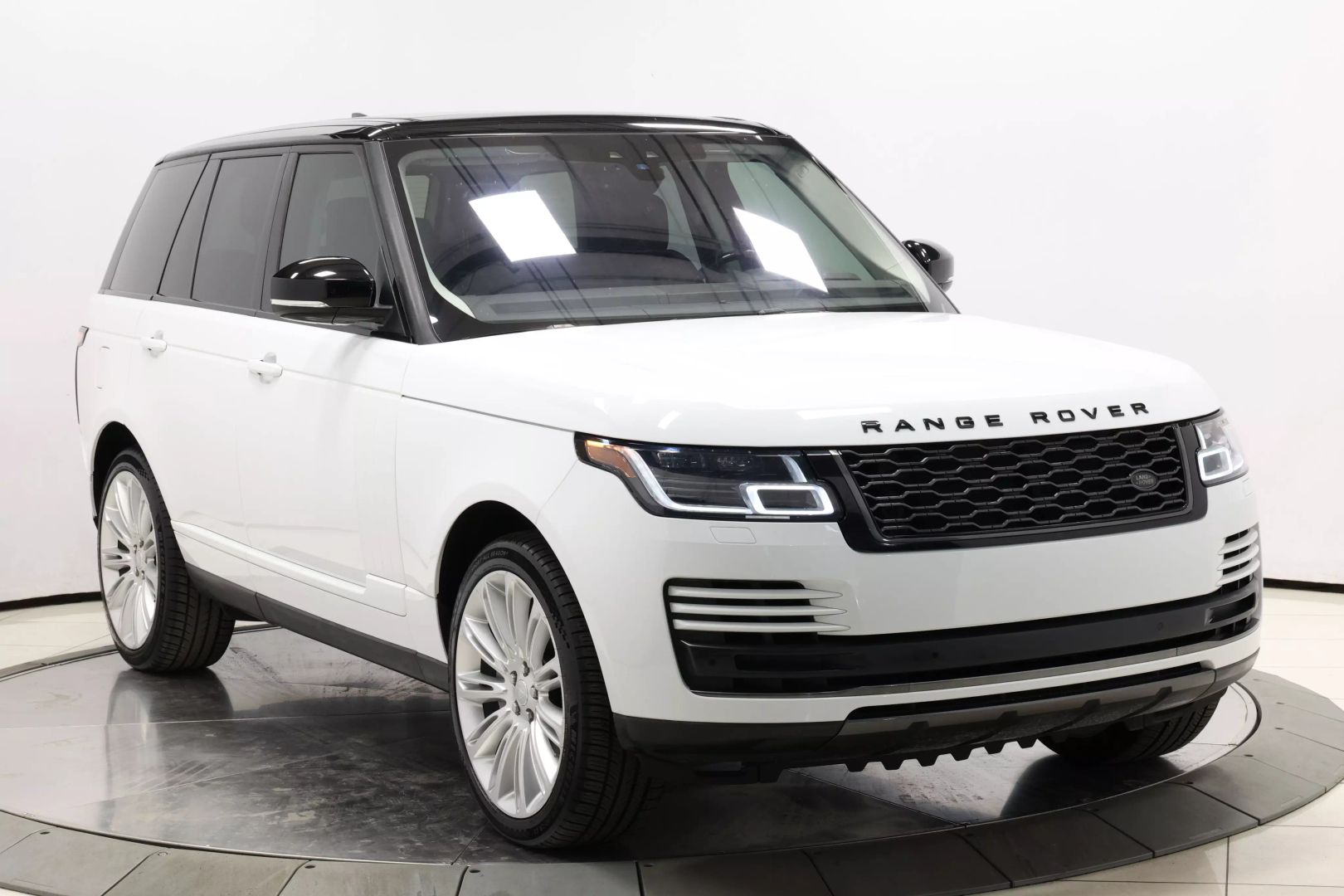 2018 Land Rover Range Rover - Image 107