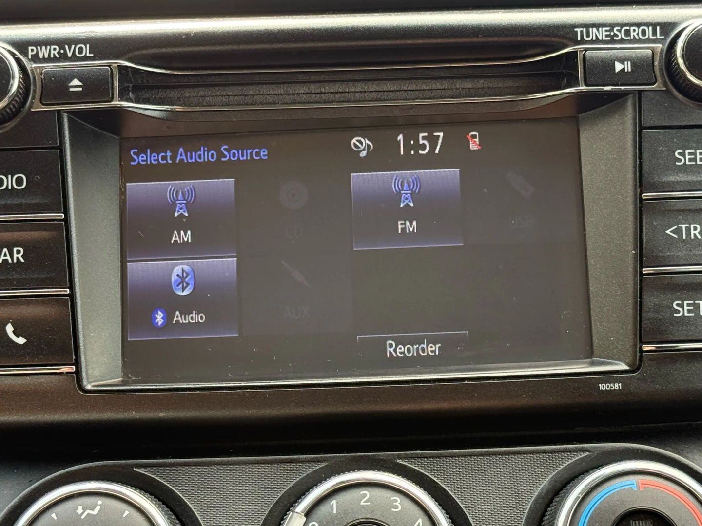 2017 Toyota Rav4 - Image 26