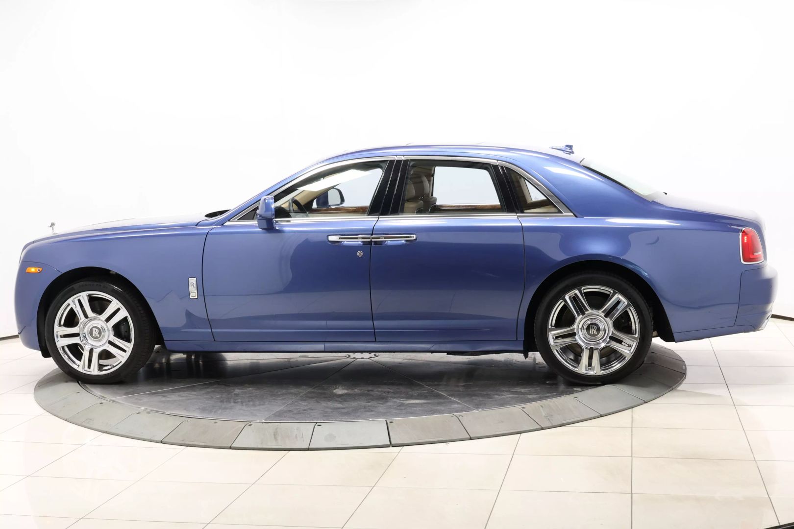 2010 Rolls-royce Ghost - Image 6