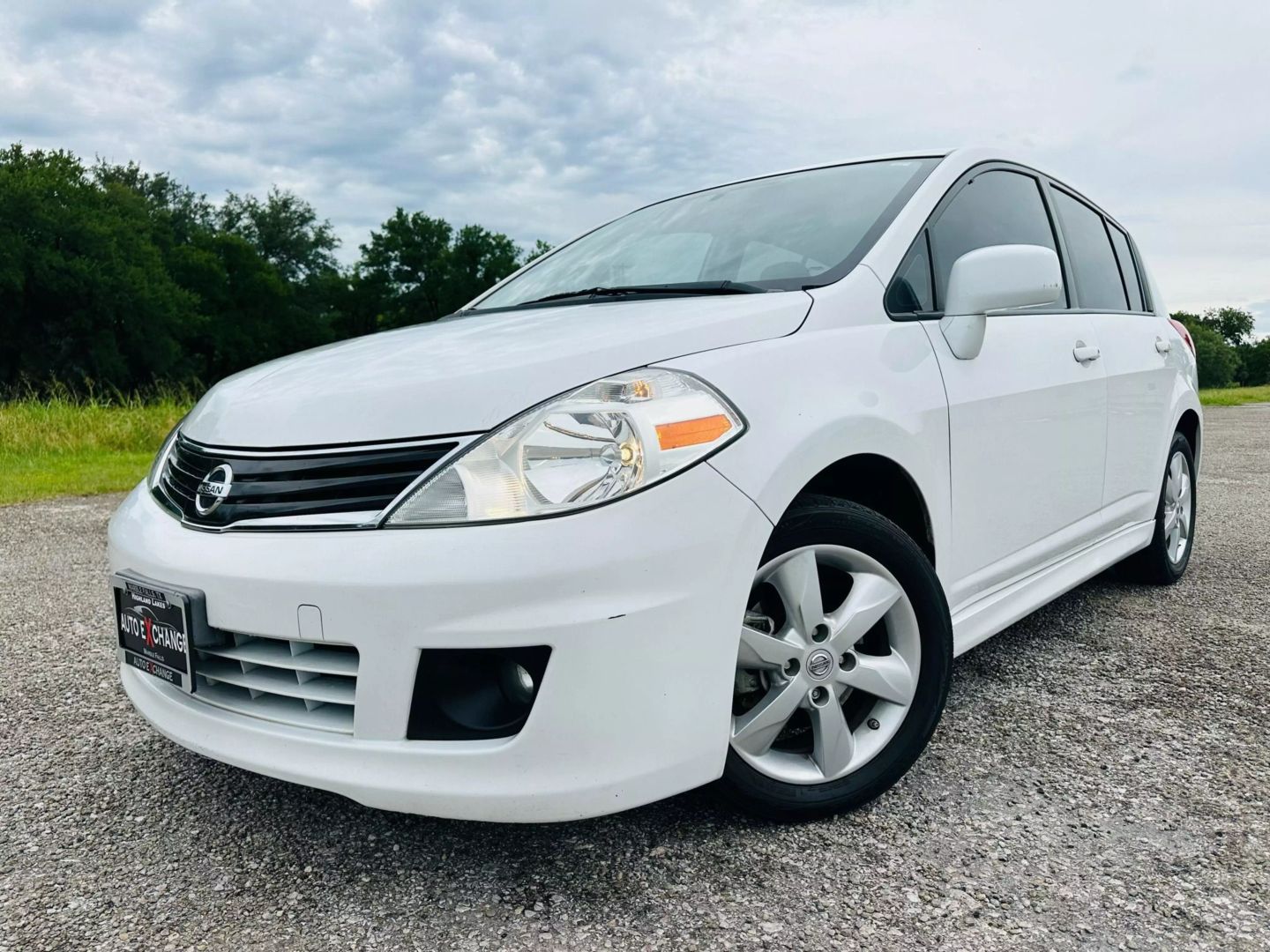 2010 Nissan Versa - Image 1