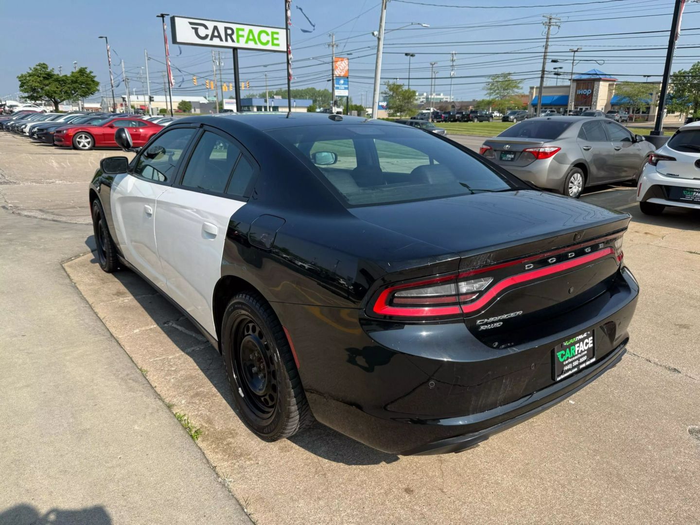 2021 Dodge Charger - Image 8