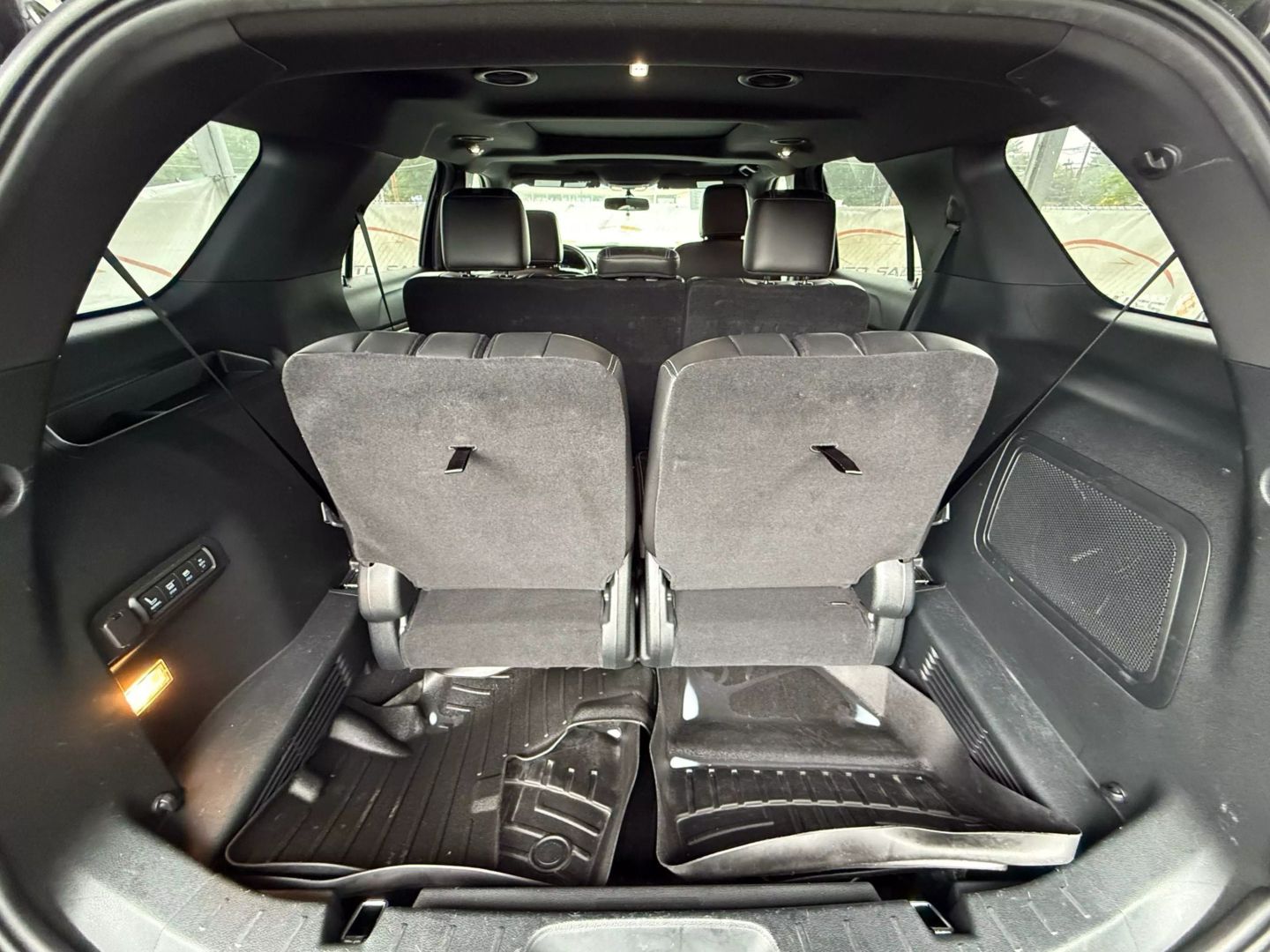 2018 Ford Explorer - Image 21