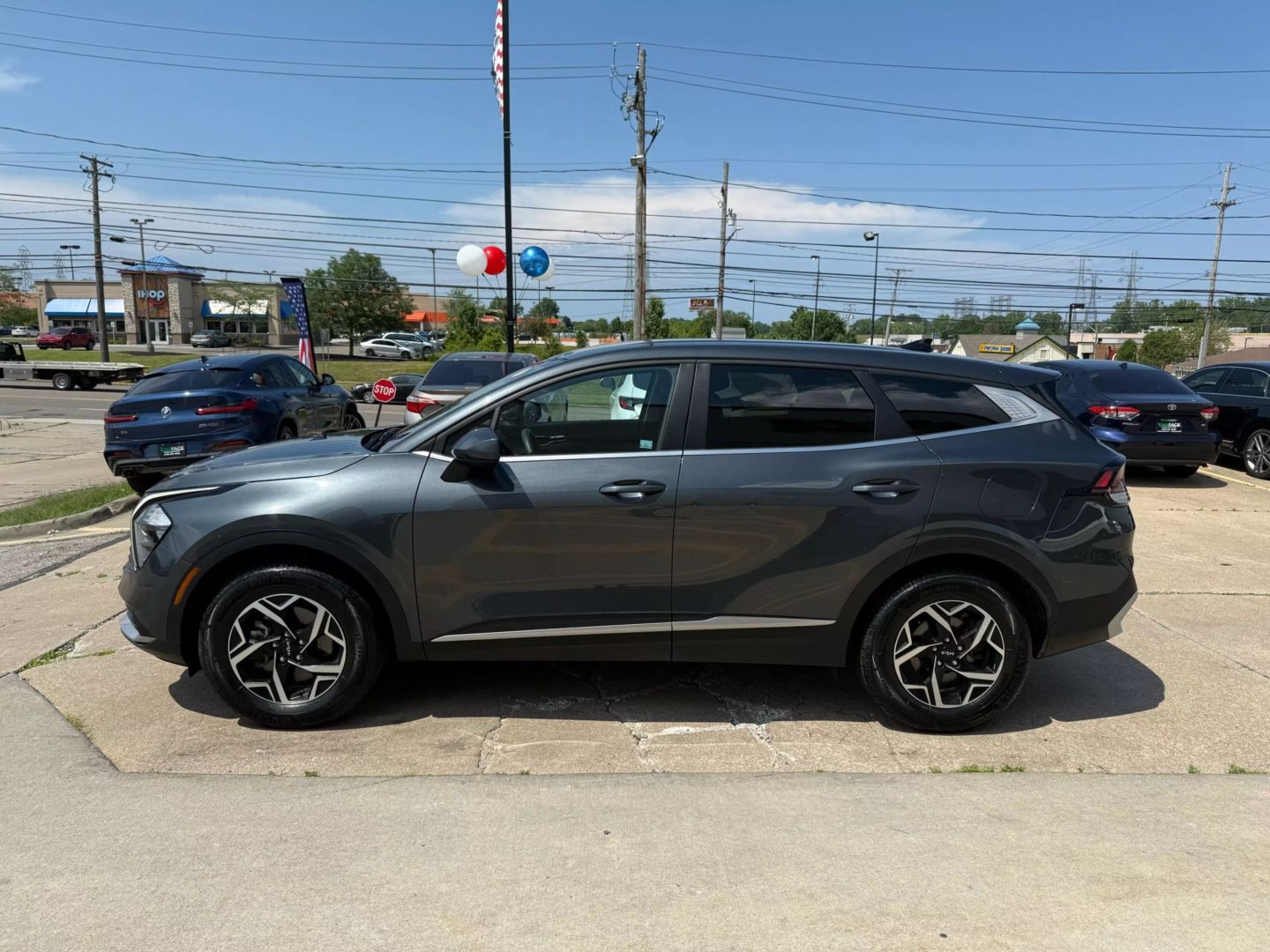 2023 Kia Sportage - Image 7