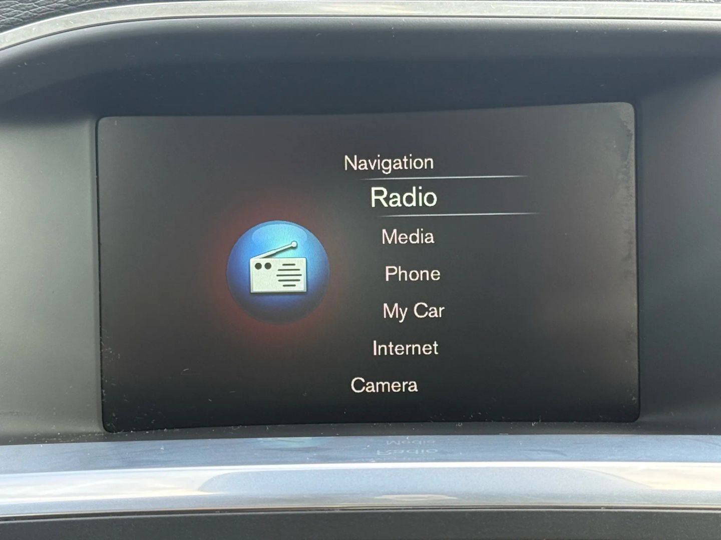 2016 Volvo S60 - Image 38