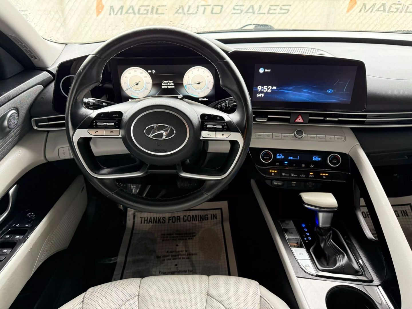 2021 Hyundai Elantra - Image 32