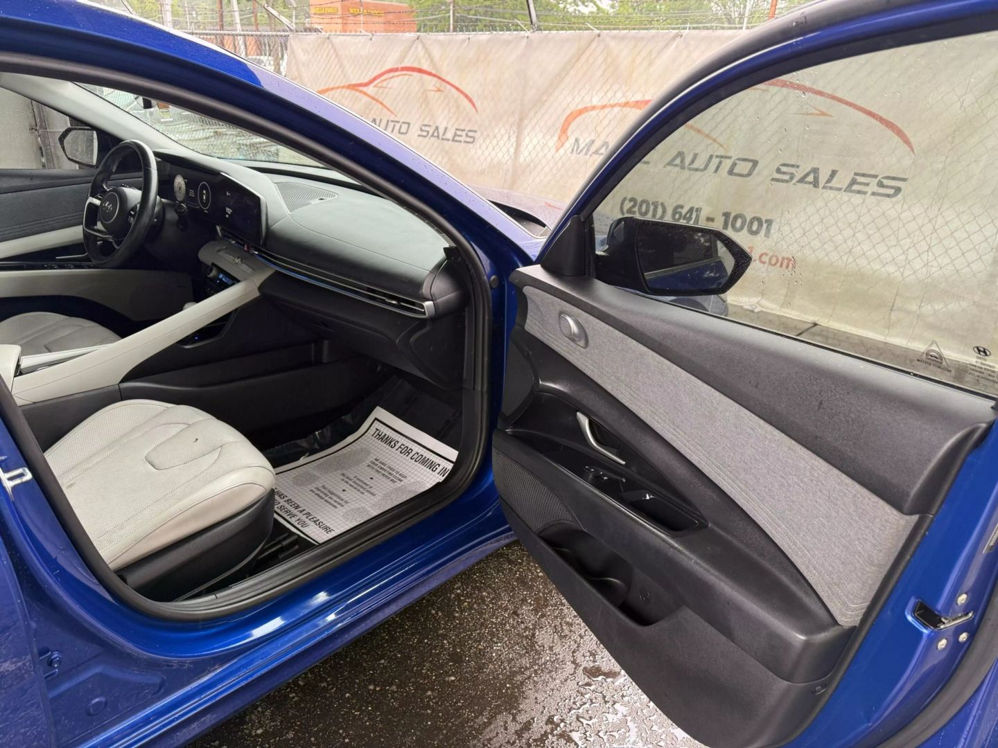 2021 Hyundai Elantra - Image 24