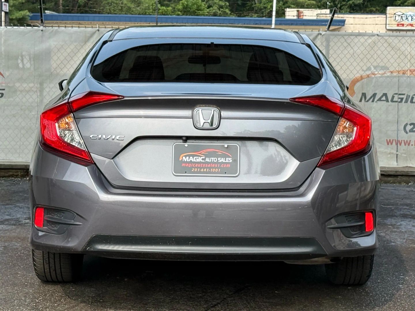 2018 Honda Civic - Image 10