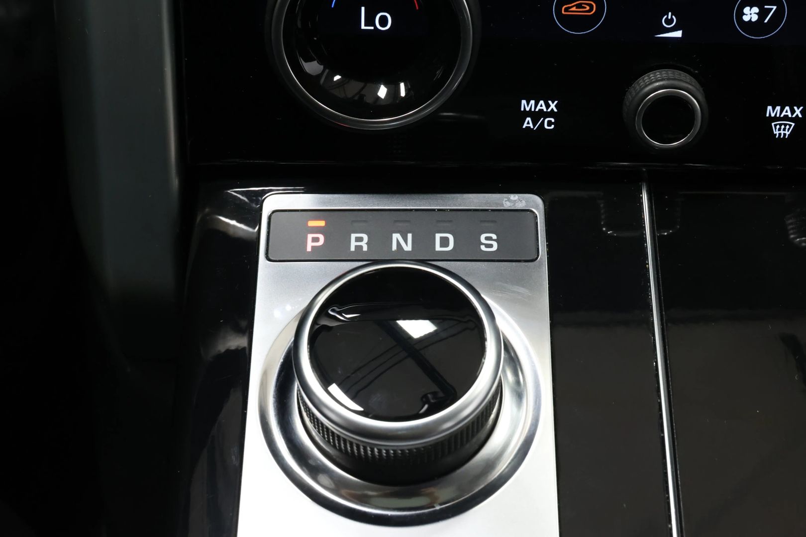 2018 Land Rover Range Rover - Image 45