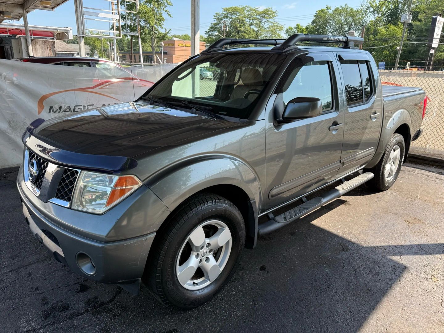 2005 Nissan Frontier Crew Cab - Image 8